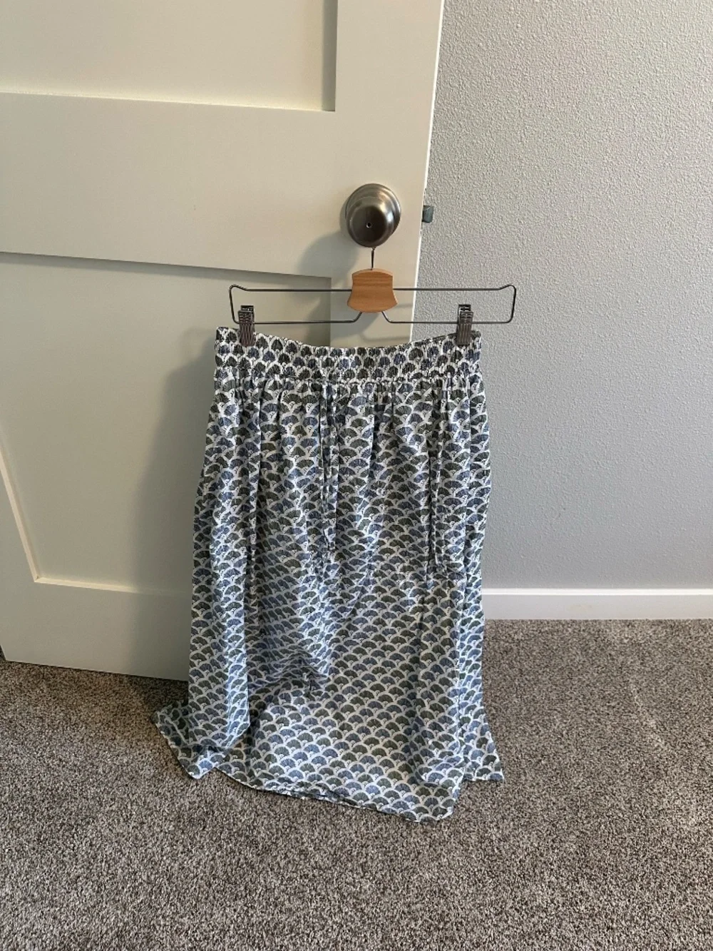 Marea size Medium Maxi Skirt - Picture 4 of 4